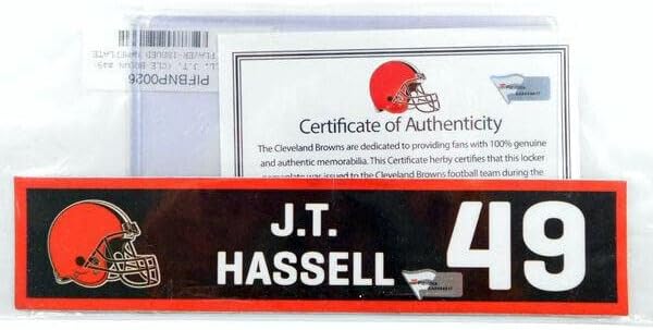 2019 J.T. שחקן Hassell Cleveland Browns הוציא חדר הלבשה לוחית שלט 49 COA - משחק NFL השתמש בציוד אצטדיון